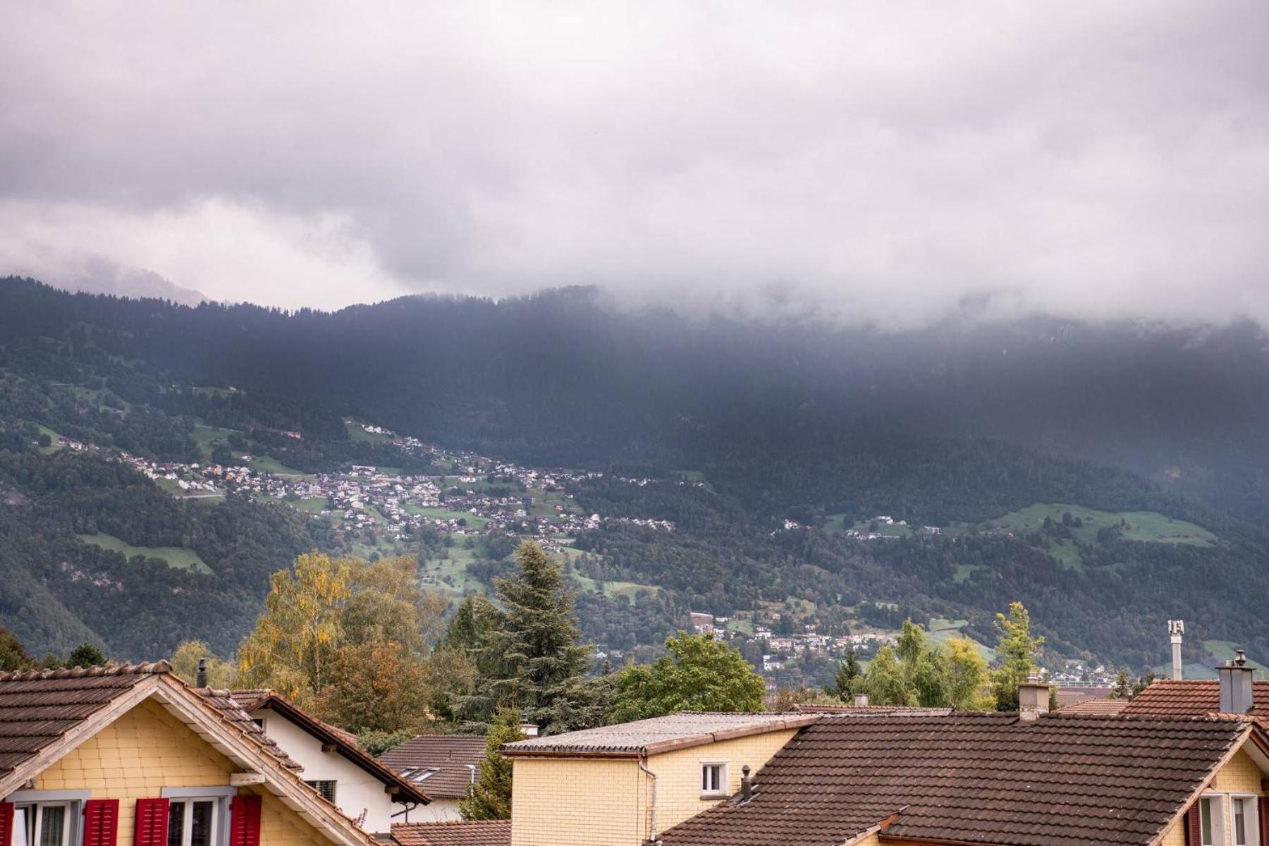 Wohntel - Wohnen Wie Im Hotel Sevelen Exteriör bild